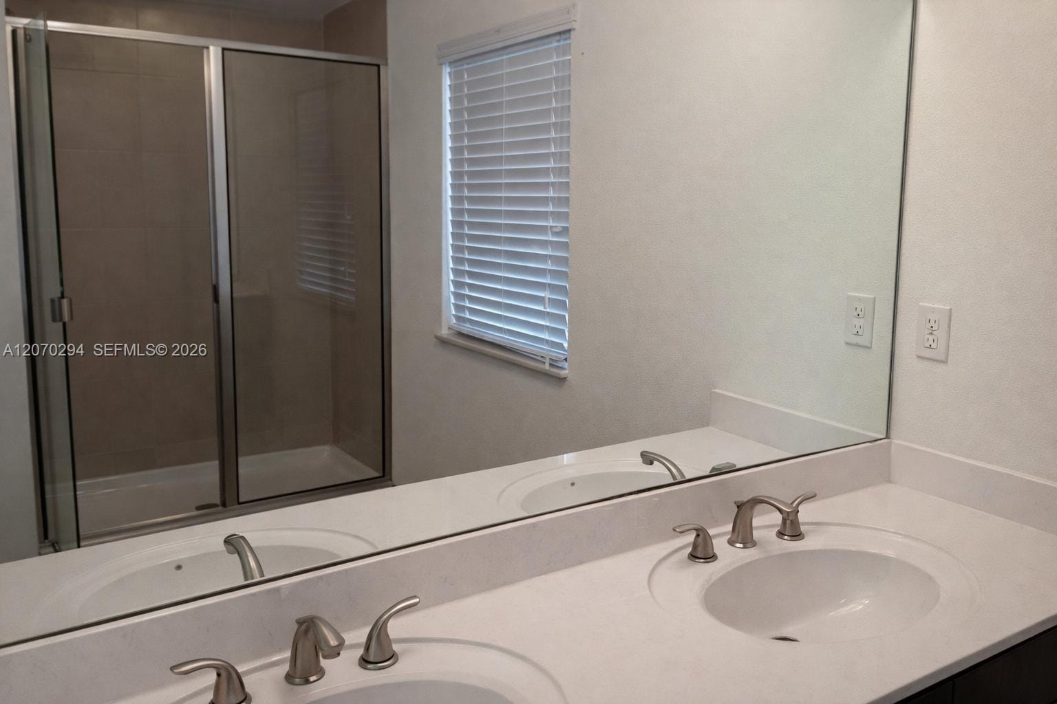 426 NE 194th Terrace, Miami, FL 33179 photo 10