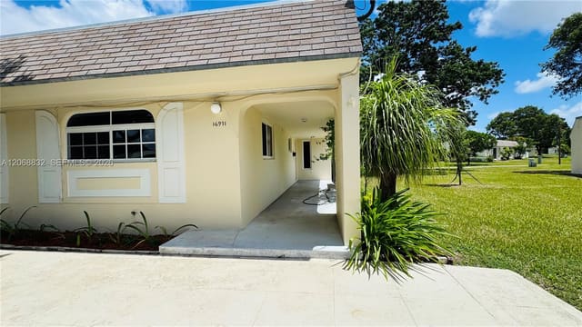 16971 SW 113th Court 31444E, Miami, FL 33157
