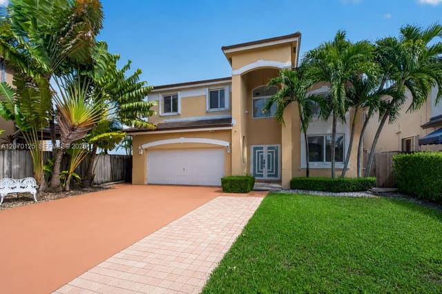 15809 SW 65th Terrace, Sunset Lakes Estates, Miami, FL