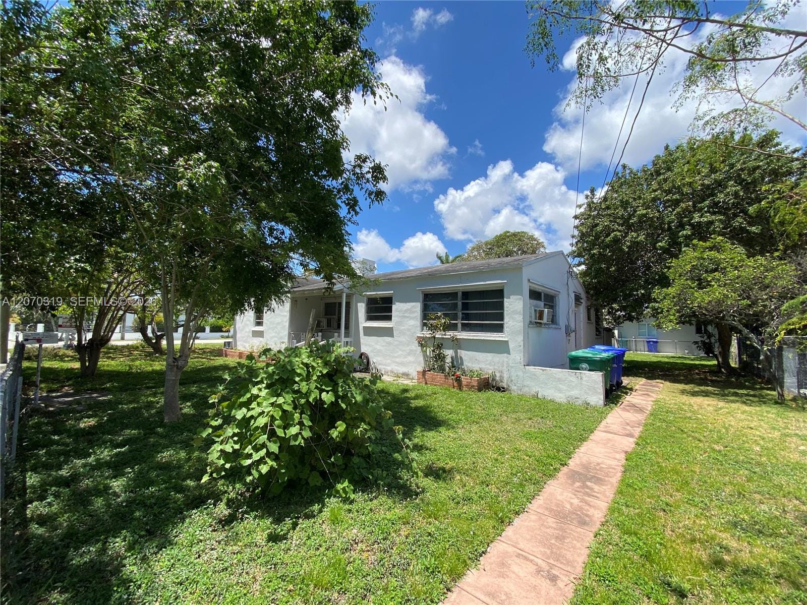 350 SW 34th Avenue -, Miami, FL 33135 photo 2
