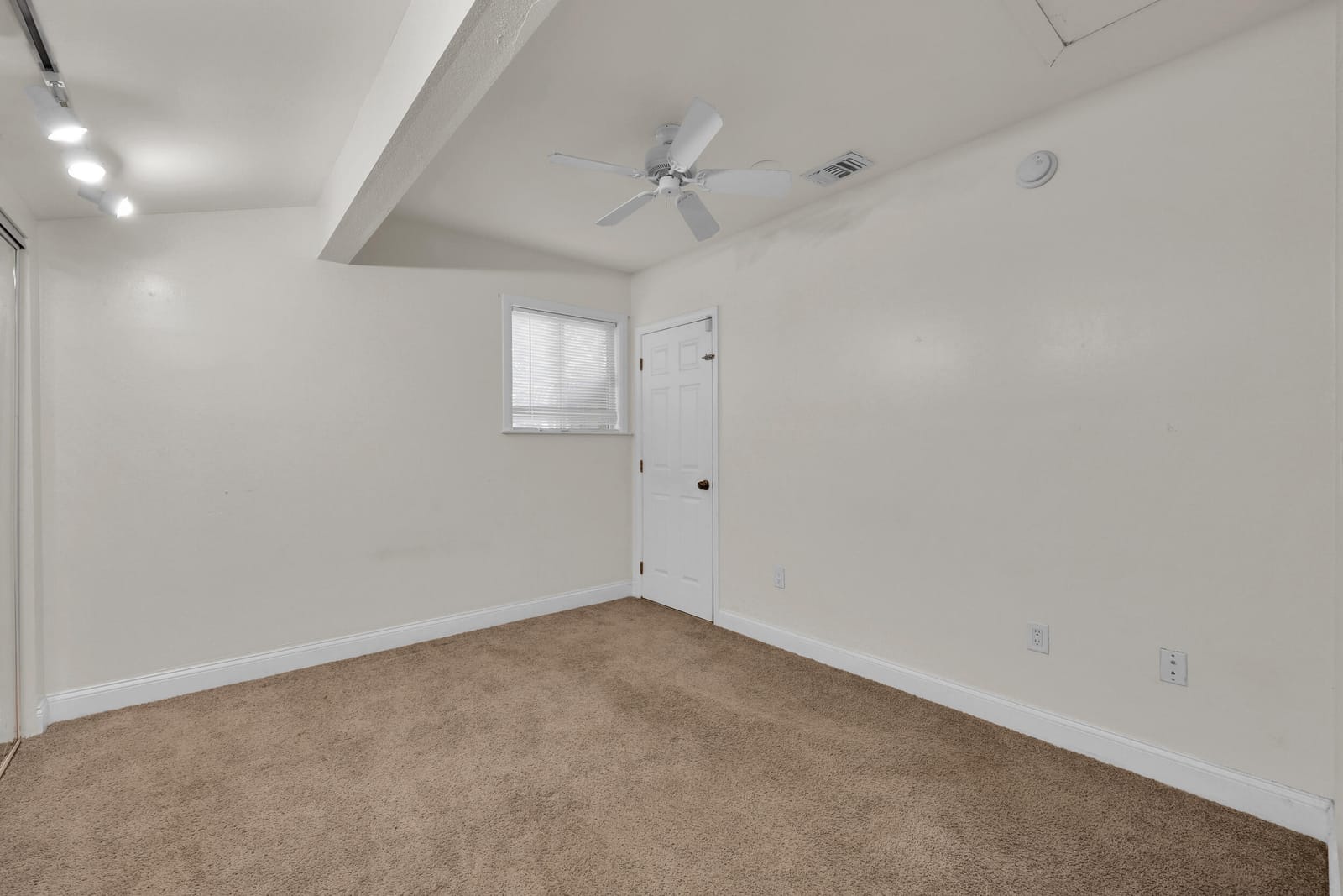 741 23rd Place SW, Vero Beach, FL 32962 photo 19