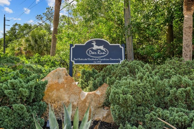 19556 Black Falcon Road, Loxahatchee, FL 33470