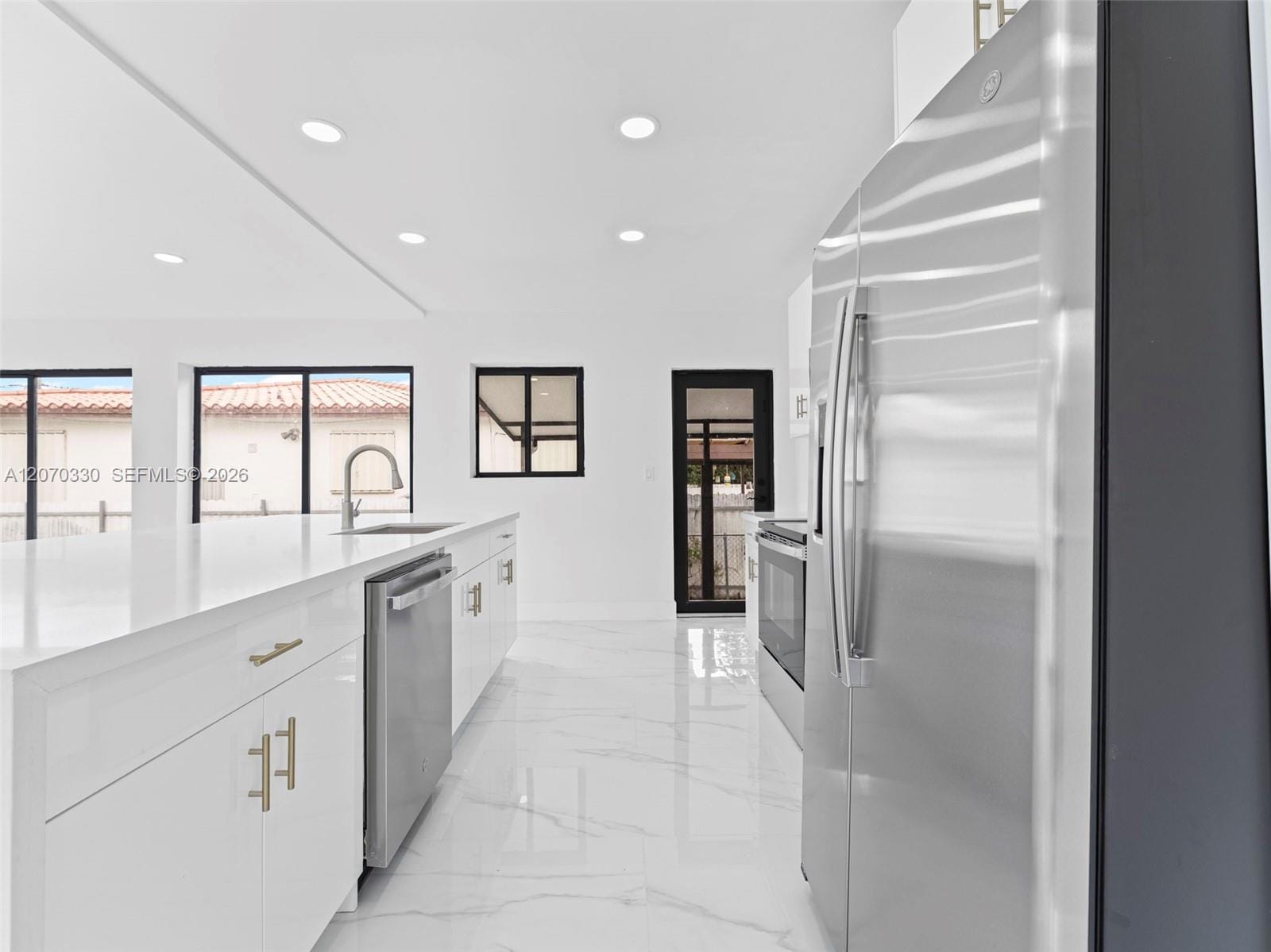 2500 SW 23rd Terrace, Miami, FL 33145 photo 4