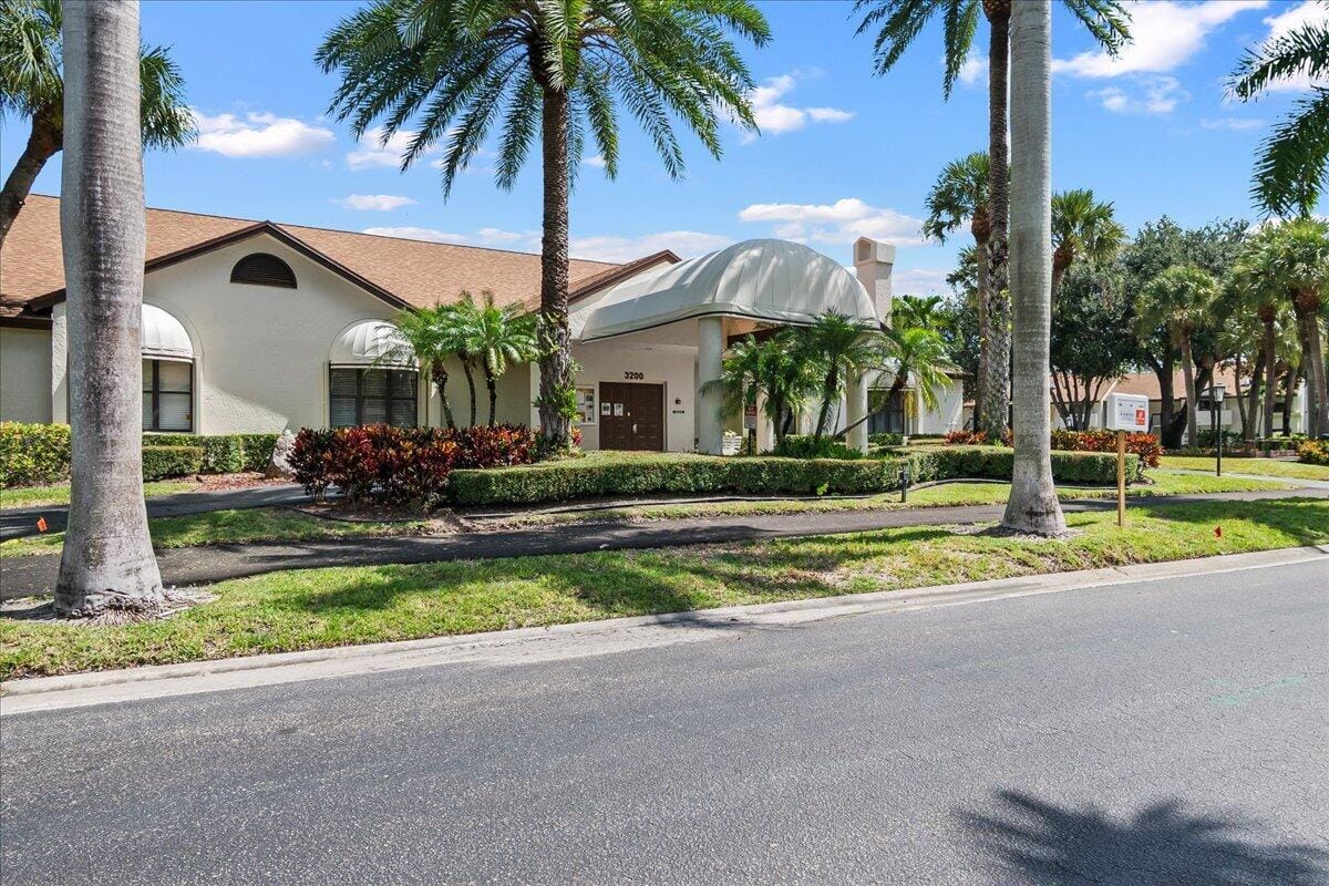 3323 Lucerne Park Drive, Greenacres, FL 33467 photo 28