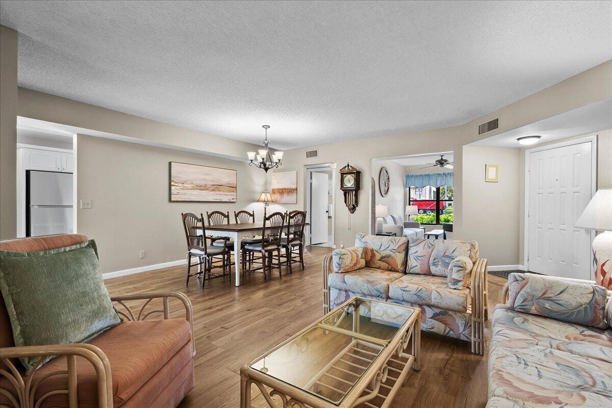 3323 Lucerne Park Drive, Greenacres, FL 33467 photo 8