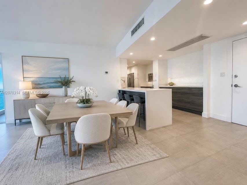 5401 Collins Avenue 620 — photo 2