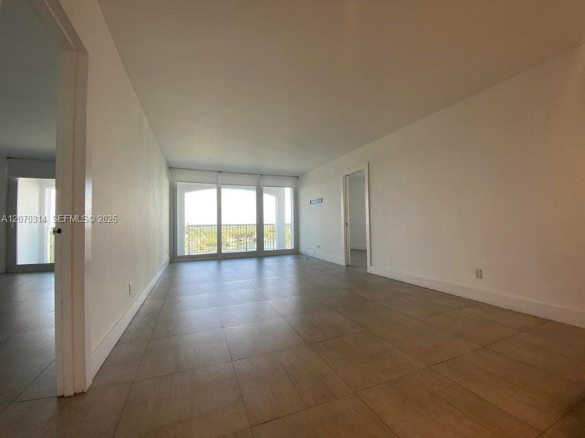 5401 Collins Avenue 620 — photo 5