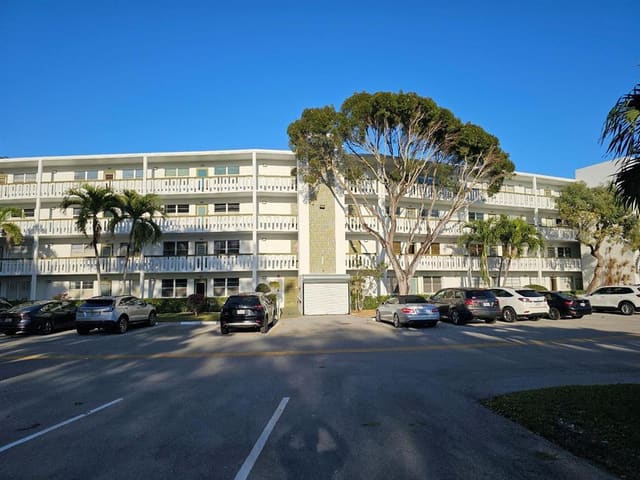 4015 LYNDHURST I, sold in ZIP 33442, Deerfield Beach, FL