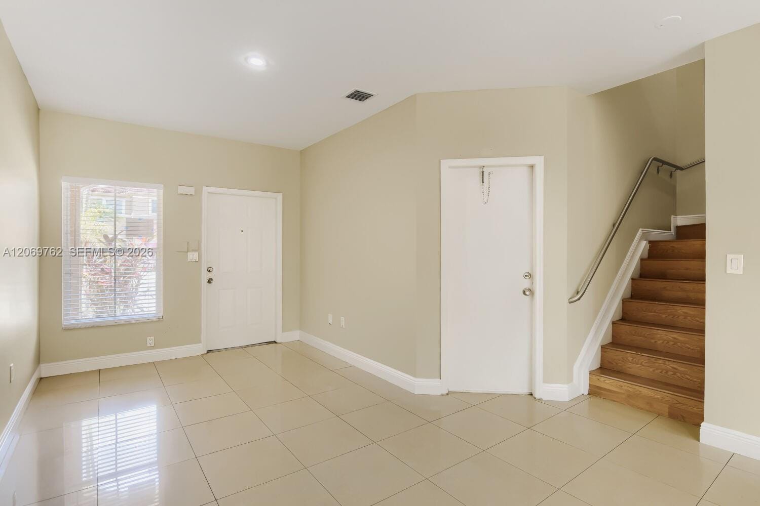7663 N Southwood — photo 12