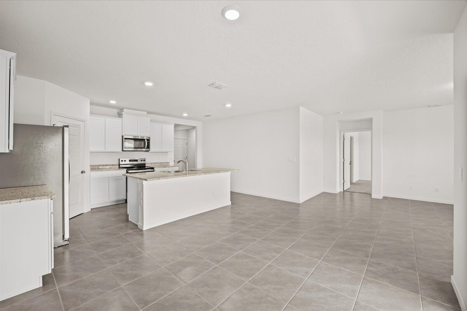 435 SEAFOAM Circle — photo 6