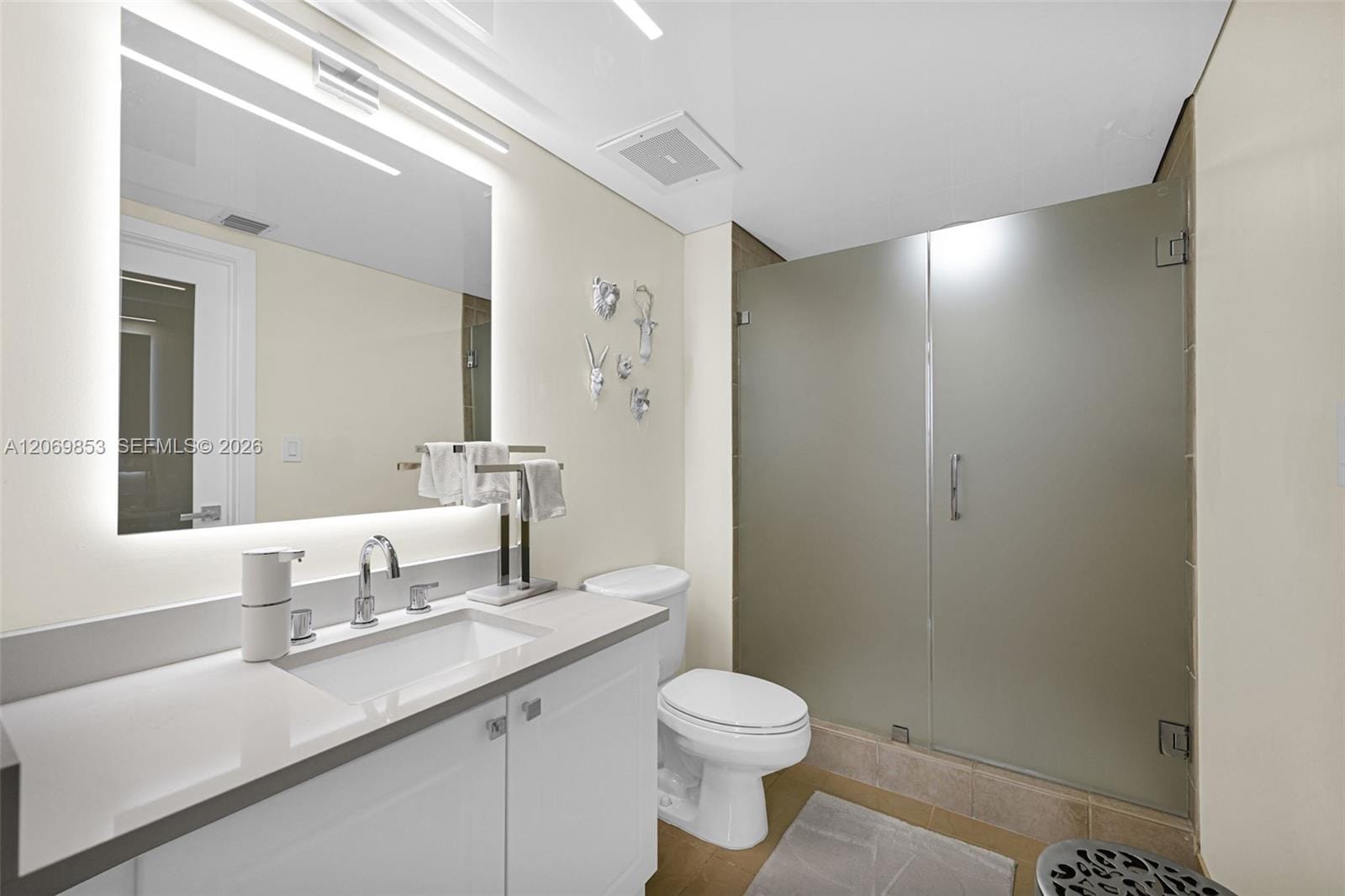 19501 W Country Club Drive 1004, Aventura, FL 33180 photo 23