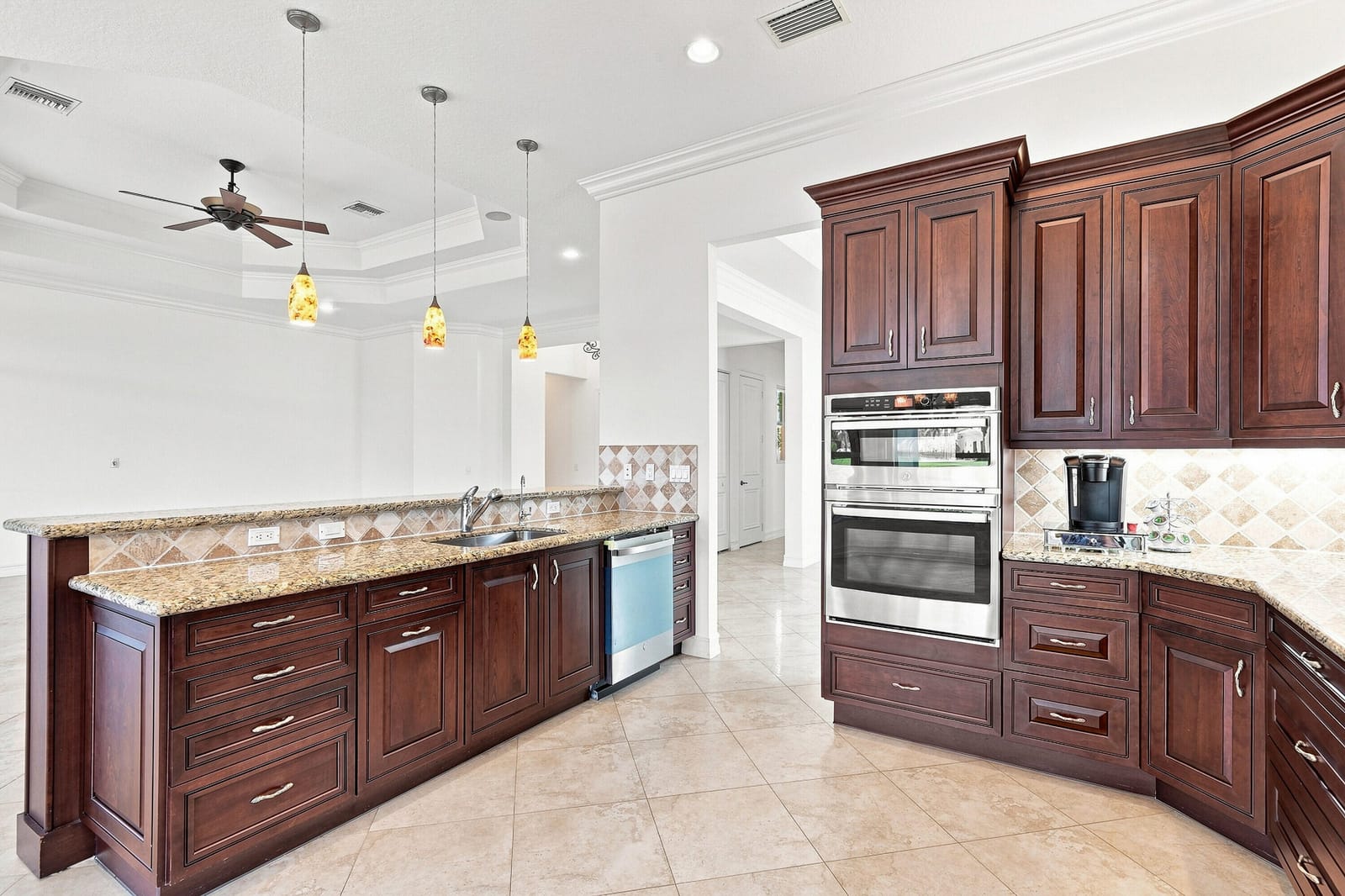 10684 Whitewind Circle, Boynton Beach, FL 33473 photo 18