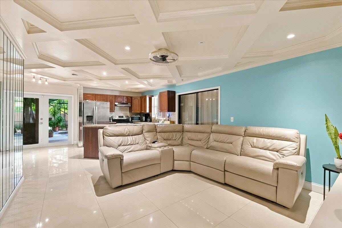 1430 SW 88TH Way, Pembroke Pines, FL 33025 photo 14