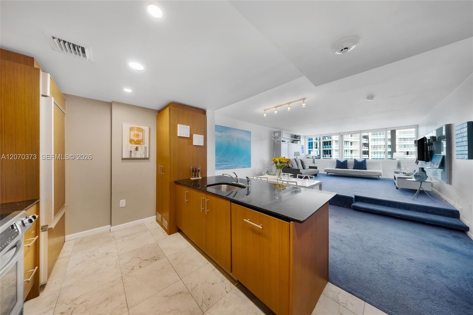 10275 Collins Avenue 1507 — photo 9