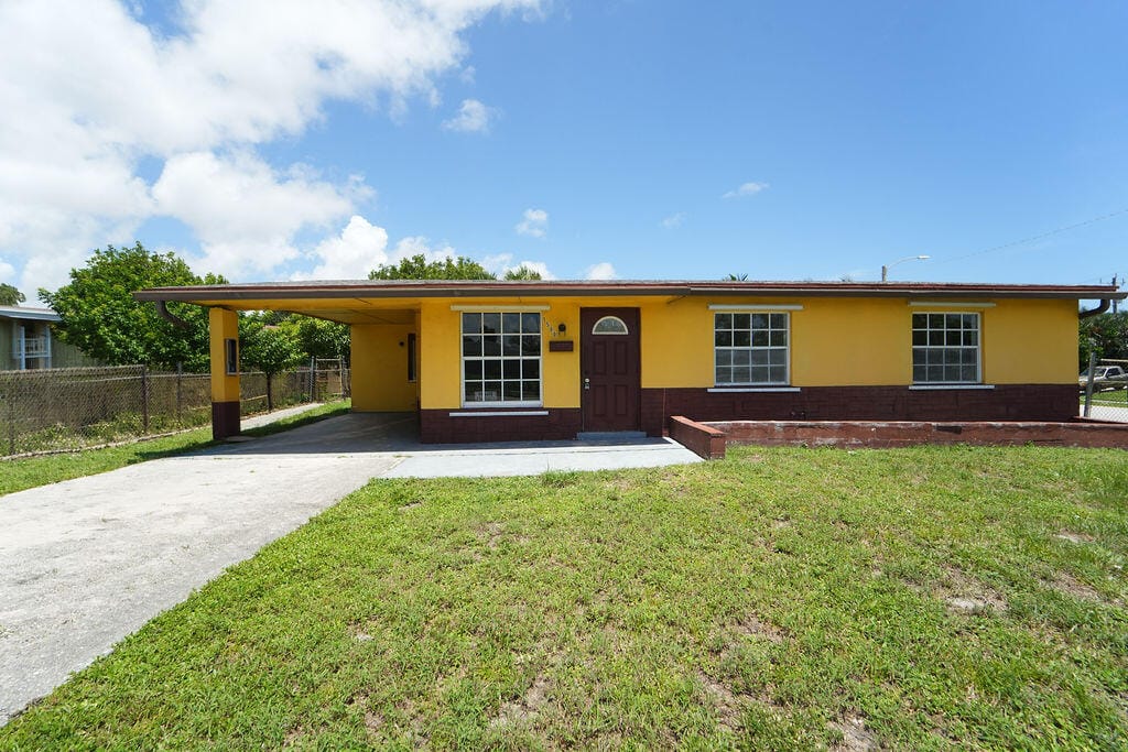 1500 W 13TH Street W, Riviera Beach, FL 33404 photo 3