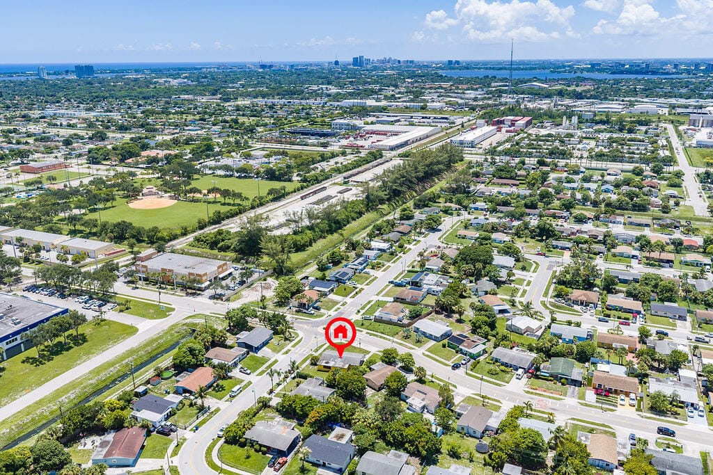 1500 W 13TH Street W, Riviera Beach, FL 33404 photo 28