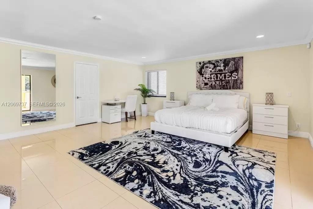 437 Holiday Drive, Hallandale Beach, FL 33009 photo 14
