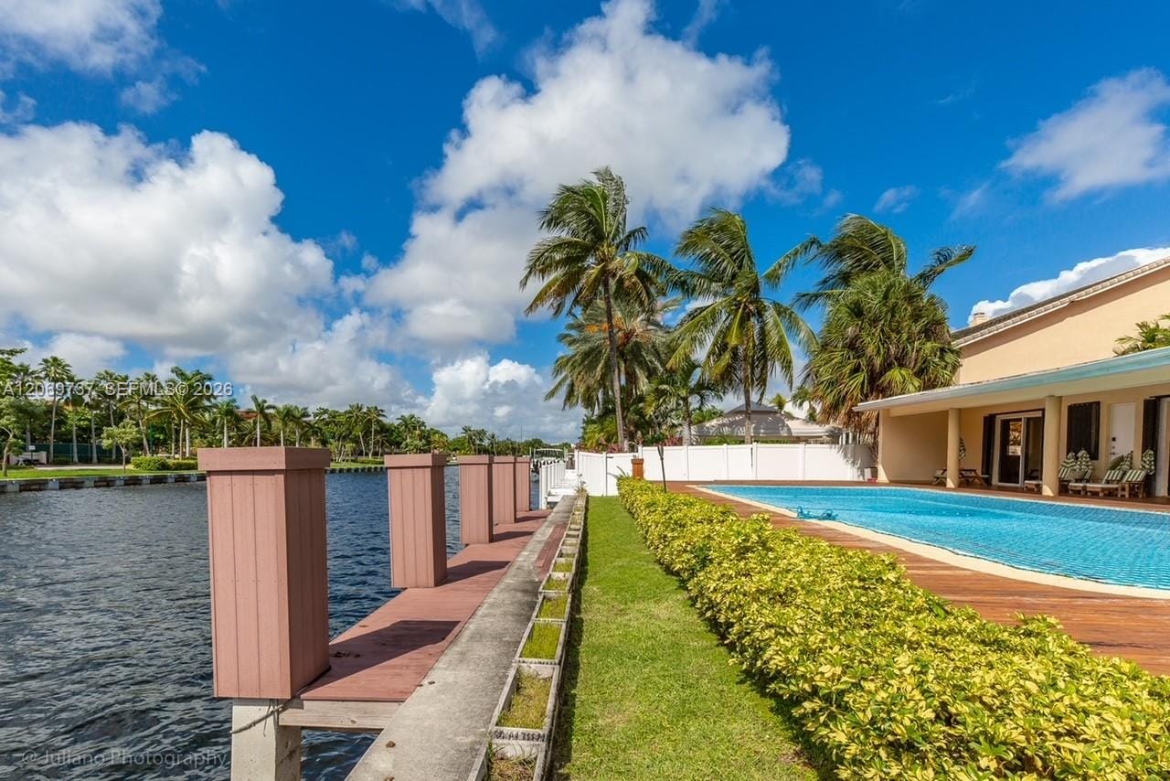 437 Holiday Drive, Hallandale Beach, FL 33009 photo 21