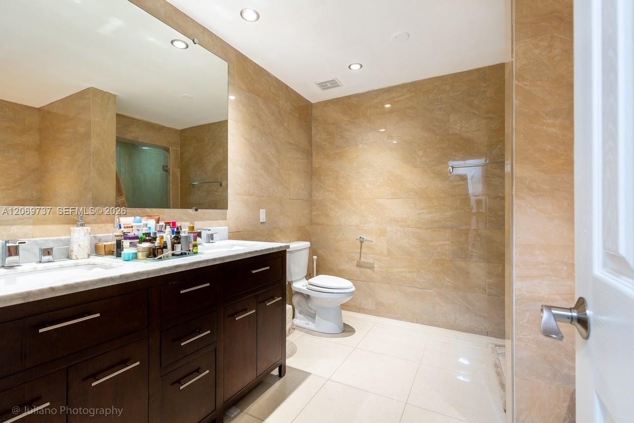 437 Holiday Drive, Hallandale Beach, FL 33009 photo 23