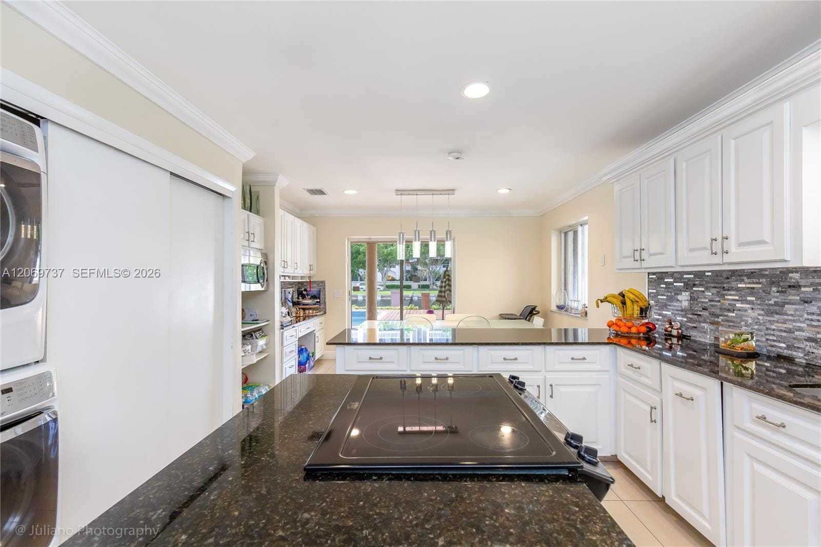 437 Holiday Drive, Hallandale Beach, FL 33009 photo 9