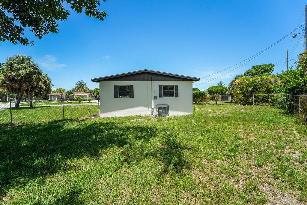 1382 9TH Street, West Palm Beach, FL 33401 photo 18