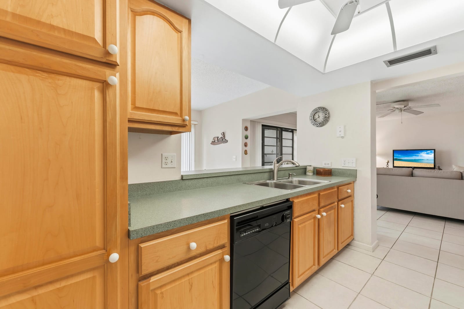 1600 NE Dixie Highway 4-107 — photo 10
