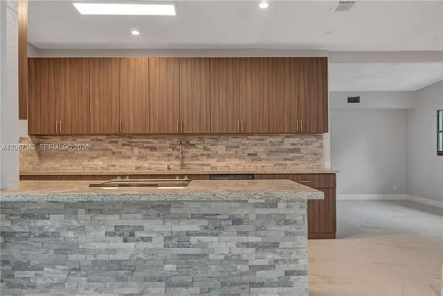 486 W Evanston Circle, Fort Lauderdale, FL 33312