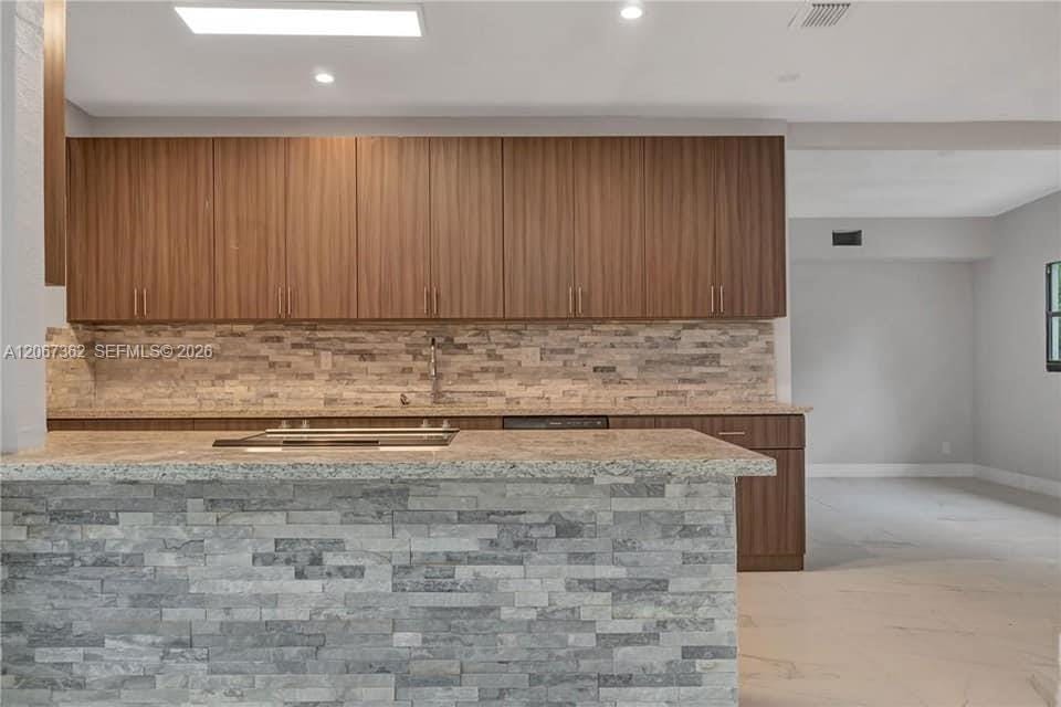 486 W Evanston Circle, Fort Lauderdale, FL 33312