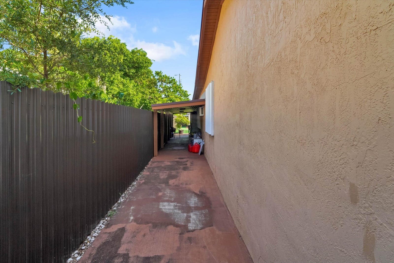 1670 NW 121st Street, North Miami, FL 33167 photo 4