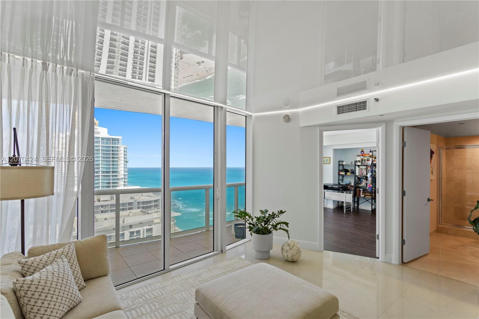 17201 Collins Avenue 3502, Sunny Isles Beach, FL 33160 photo 2