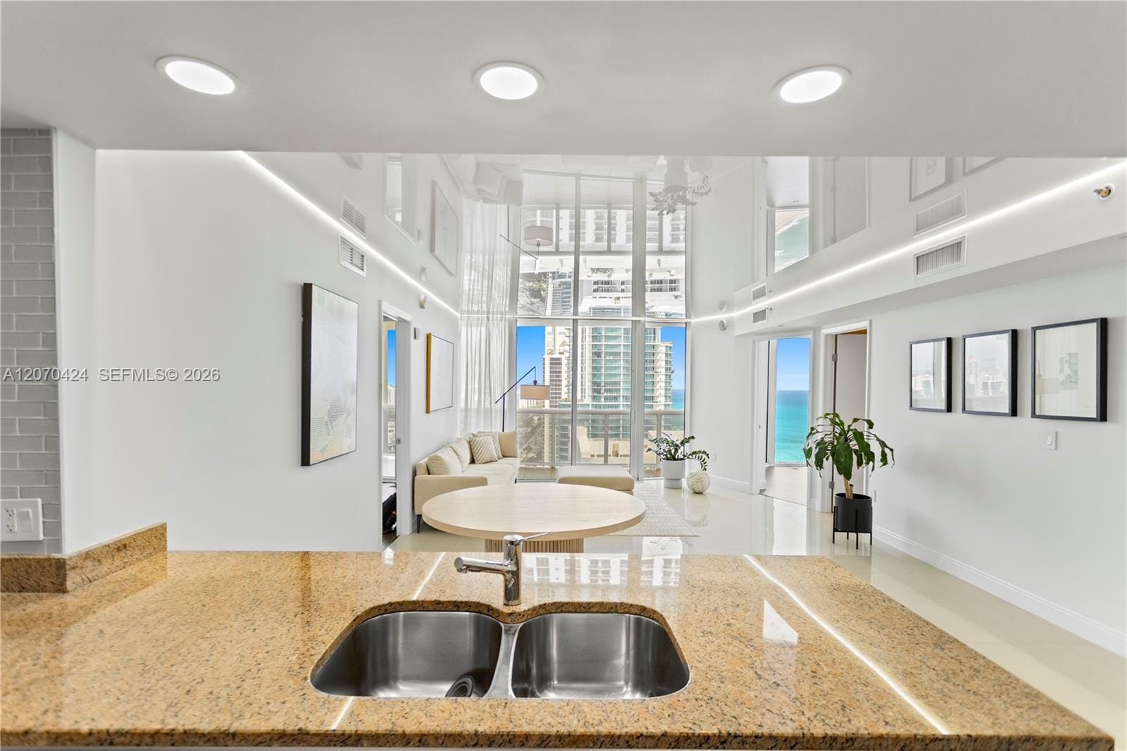 17201 Collins Avenue 3502, Sunny Isles Beach, FL 33160 photo 6