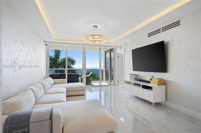 19111 Collins Avenue 403, Sunny Isles Beach, FL 33160