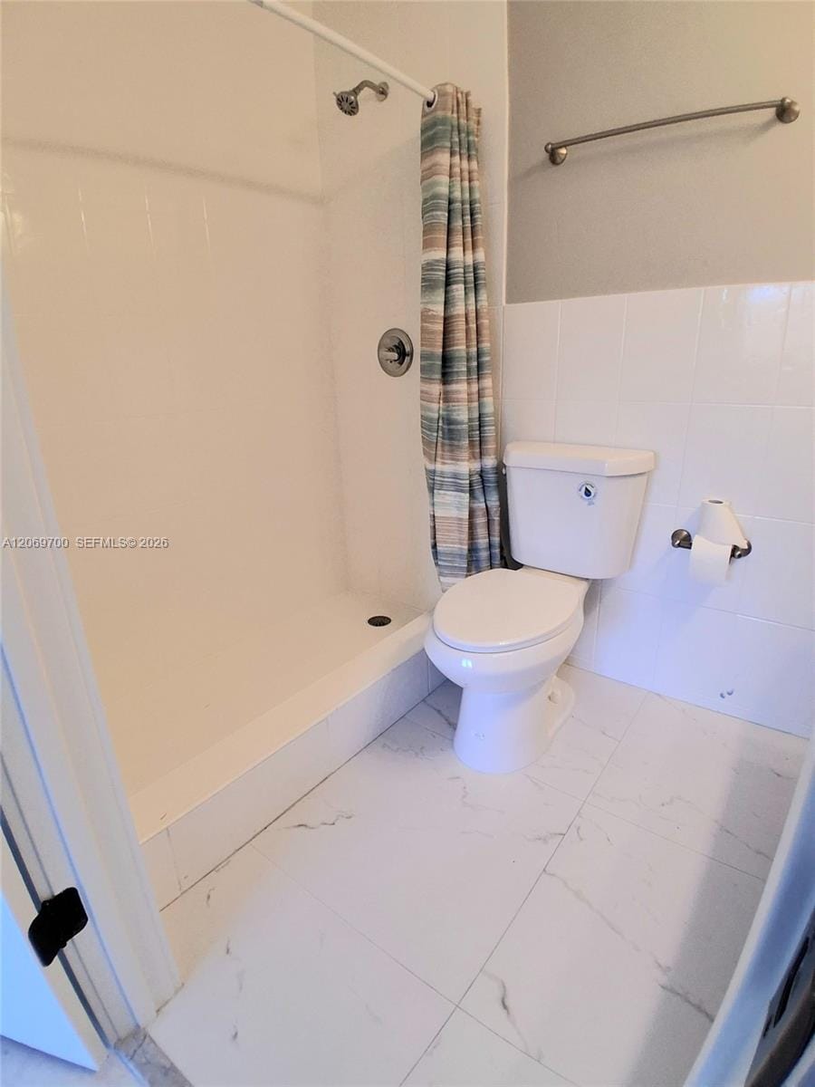 2770 W 60th Place 201, Hialeah, FL 33016 photo 6