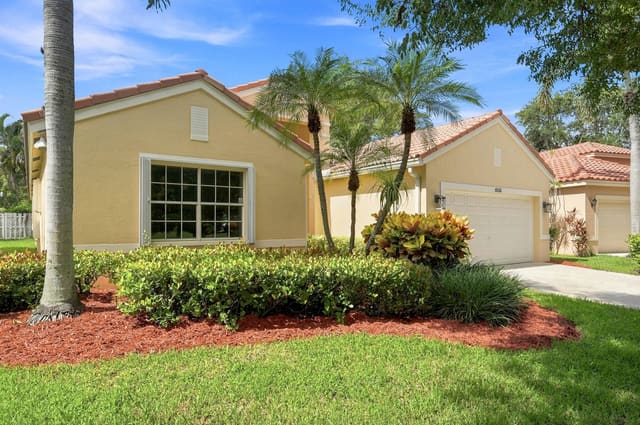 143 Cameron Court, Cameron Lake, Weston, FL