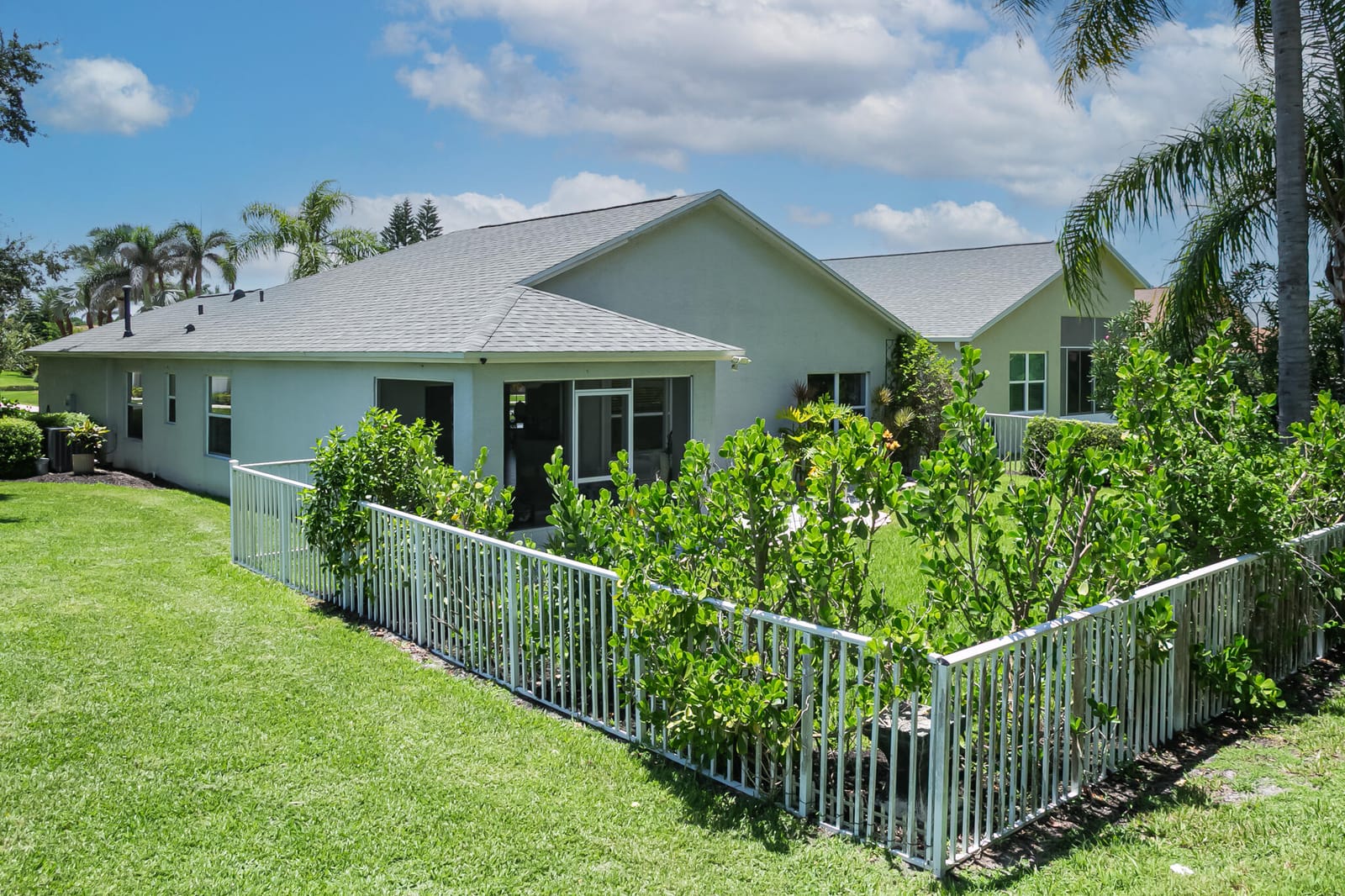 334 SW North Shore Boulevard — photo 5
