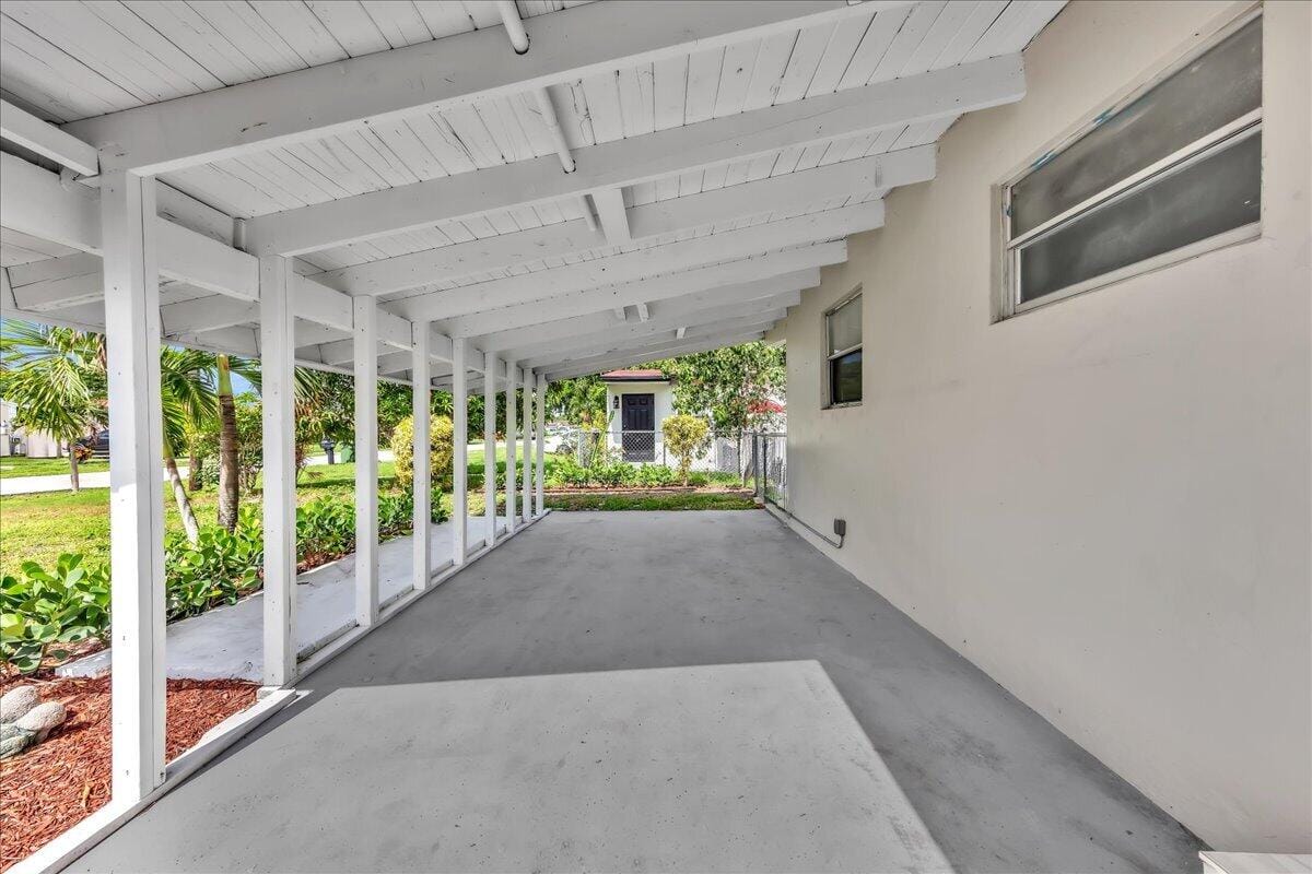 6311 SW 2ND Street — photo 6