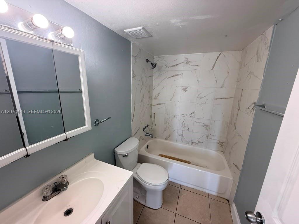 5775 W 20th Avenue 402, Hialeah, FL 33012 photo 6