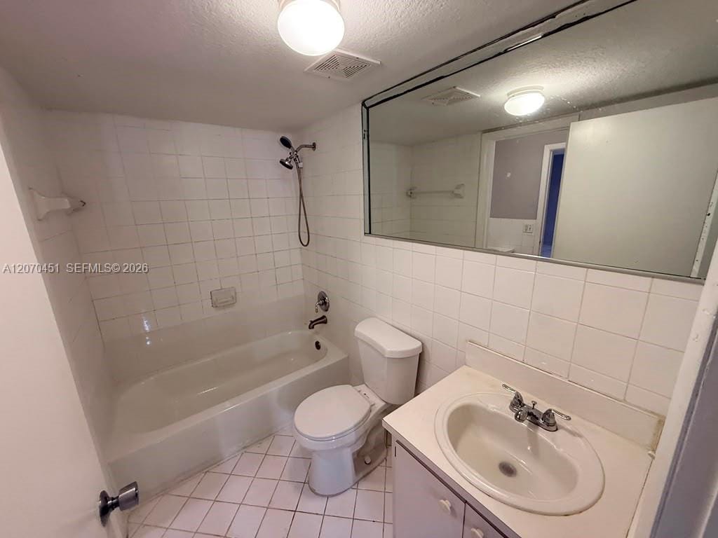6278 W 22nd Court 14, Hialeah, FL 33016 photo 3