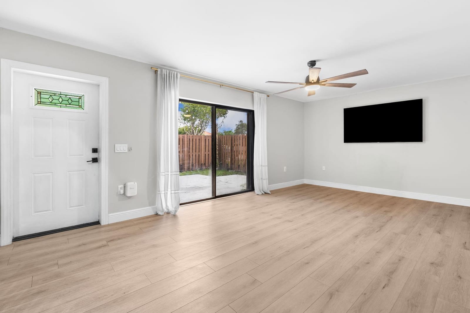 4065 WIMBLEDON Drive — photo 5