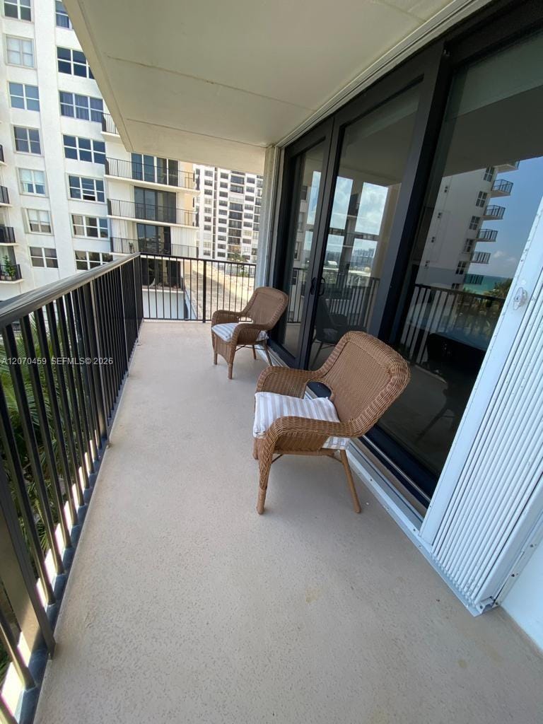 2101 S Ocean Drive 501 — photo 2