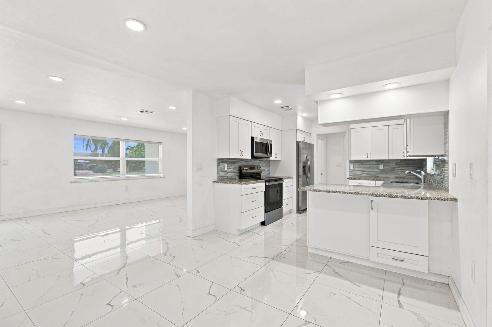 1935 CYPRESS Avenue, Fort Pierce, FL 34949 photo 8