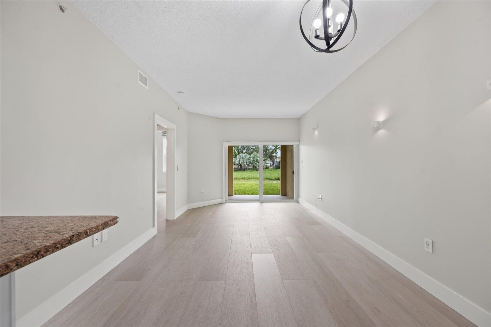 2020 Greenview Shores Boulevard 102, Wellington, FL 33414
