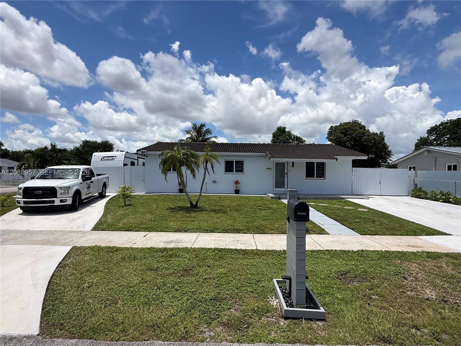 19700 NW 44th Avenue ., Miami Gardens, FL 33055