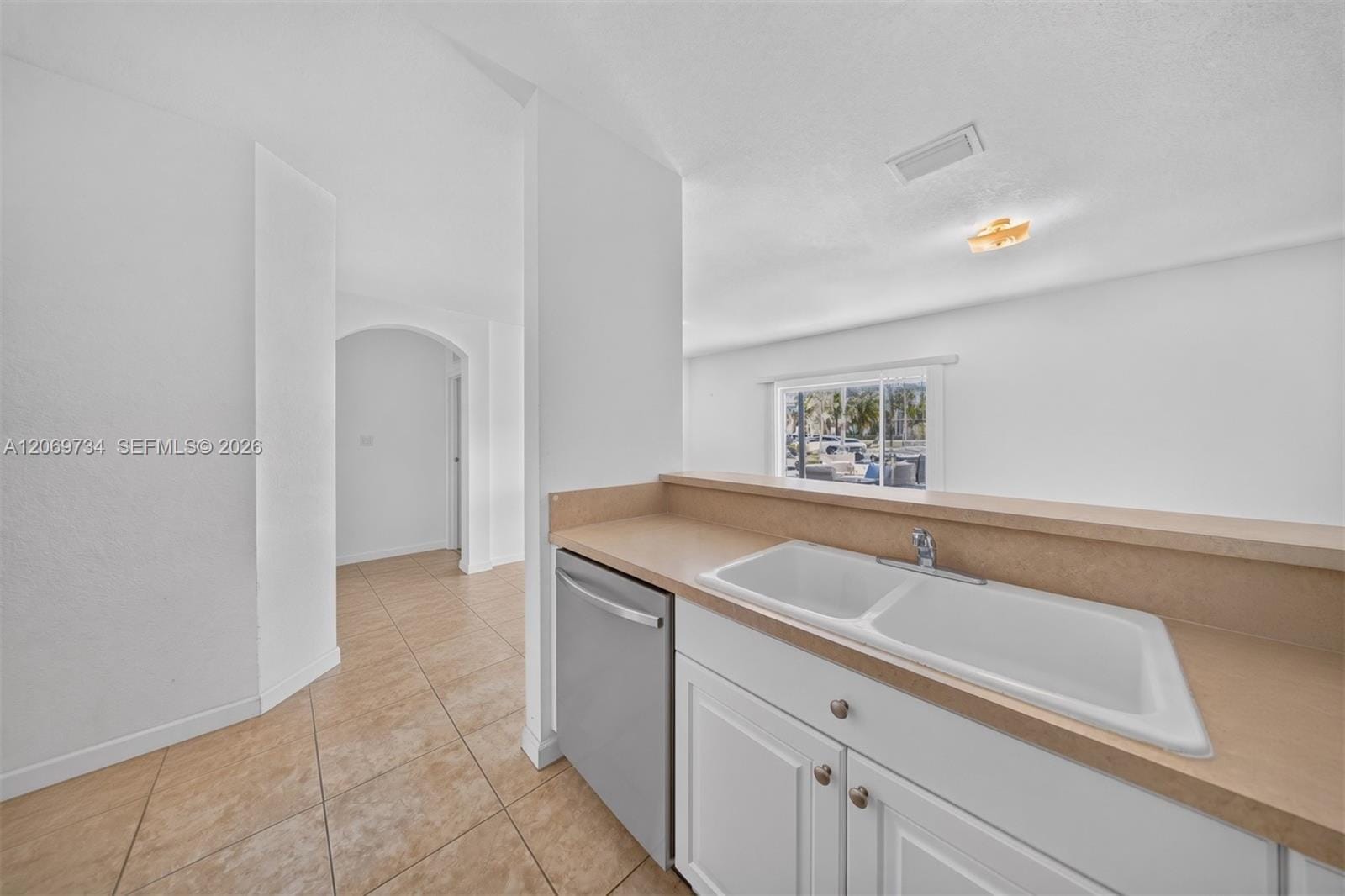 1495 NE 33rd Avenue 101 — photo 12