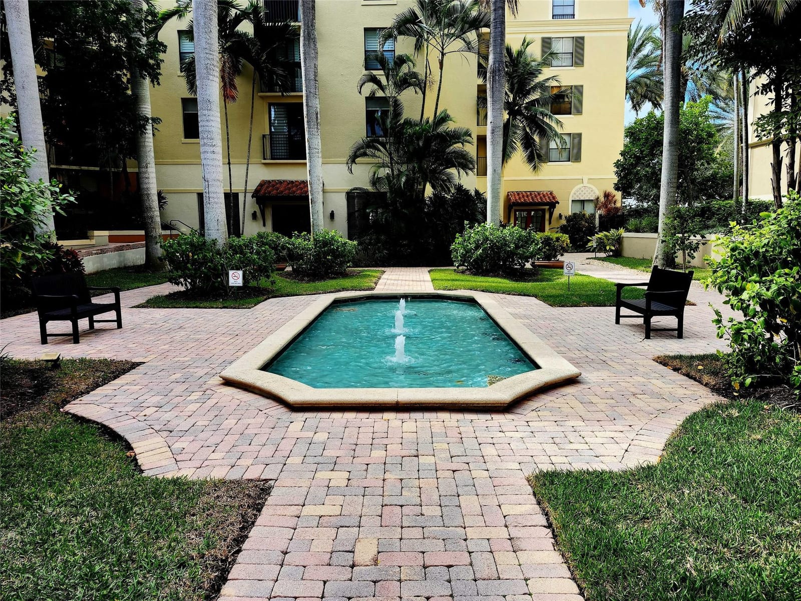 720 S Sapodilla Avenue 413, West Palm Beach, FL 33401 photo 13