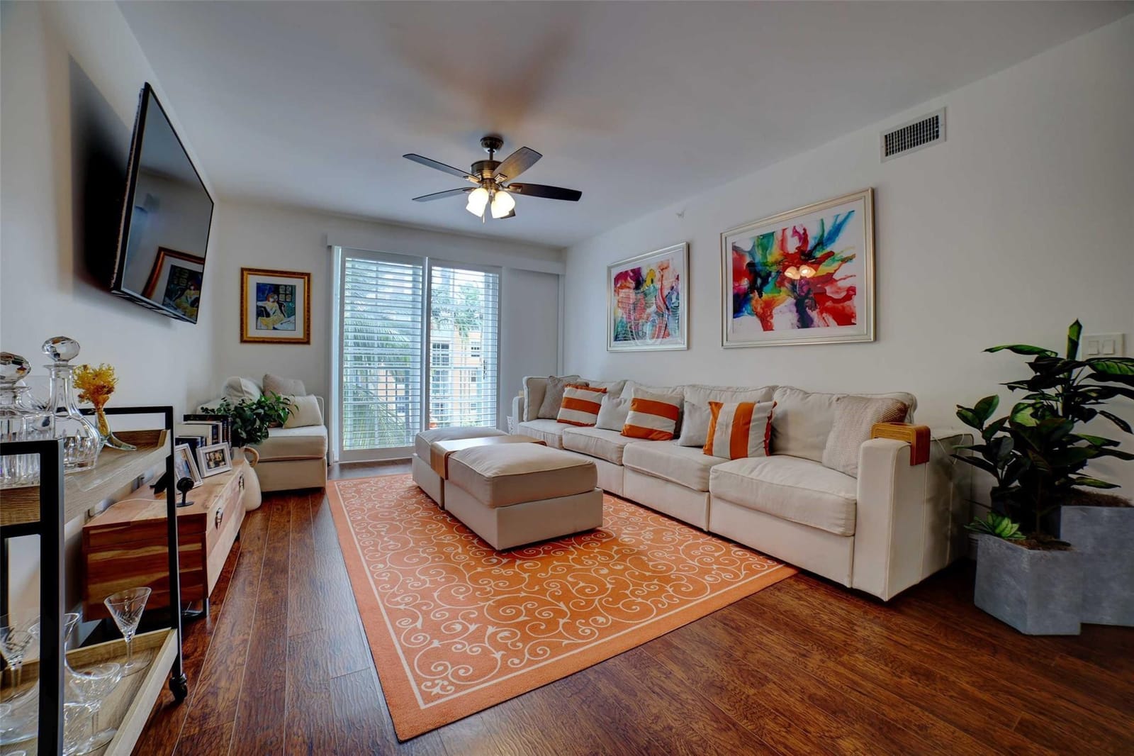 720 S Sapodilla Avenue 413 — photo 3