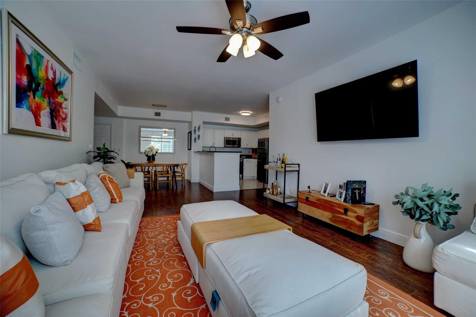 720 S Sapodilla Avenue 413 — photo 4