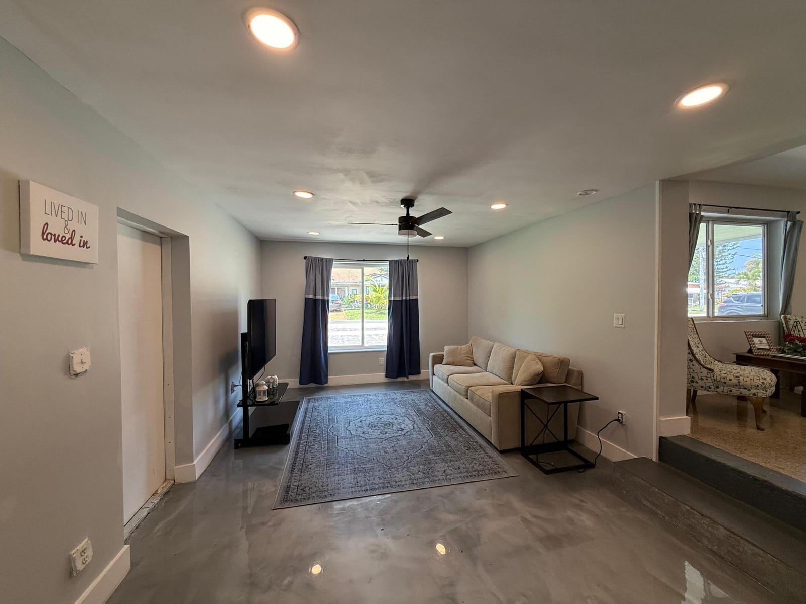 637 SW 2ND Street — photo 9
