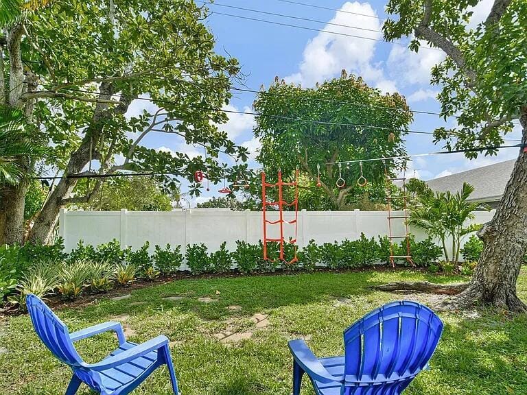 803 BLUEBIRD Drive, Delray Beach, FL 33444 photo 25