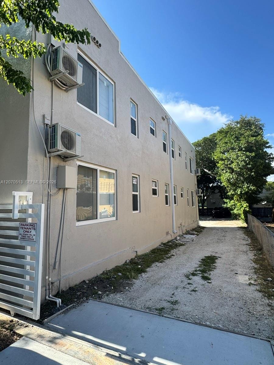 1631 NW 3 Street 5, Miami, FL 33125 photo 10